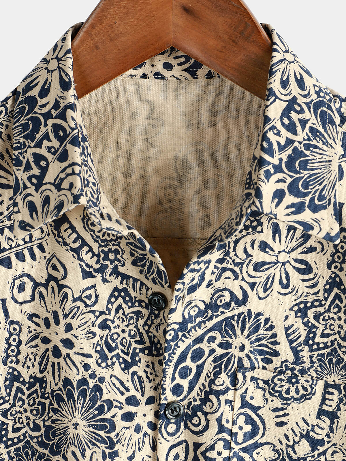 Vintage 70s Button-Up Shirt with Paisley Print and Retro Floral Pocket for Men