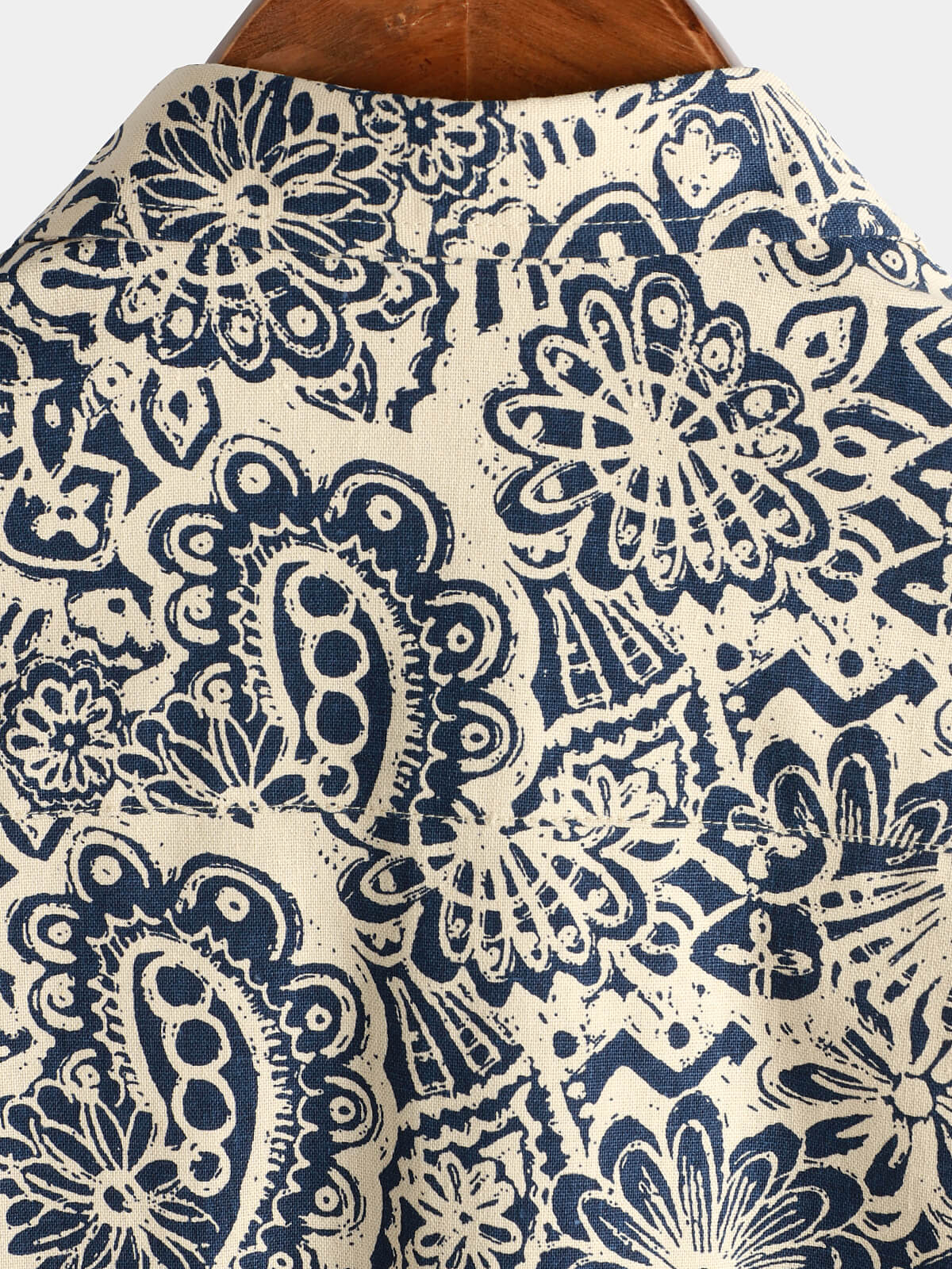 Vintage 70s Button-Up Shirt with Paisley Print and Retro Floral Pocket for Men