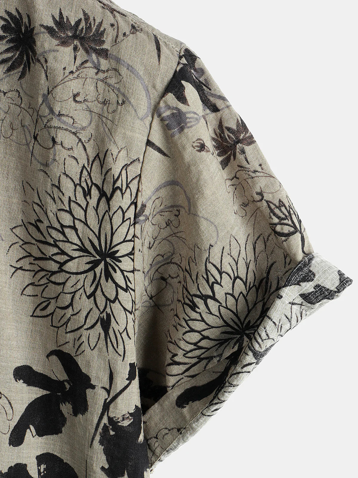 Short-sleeved shirt for men with retro floral print
