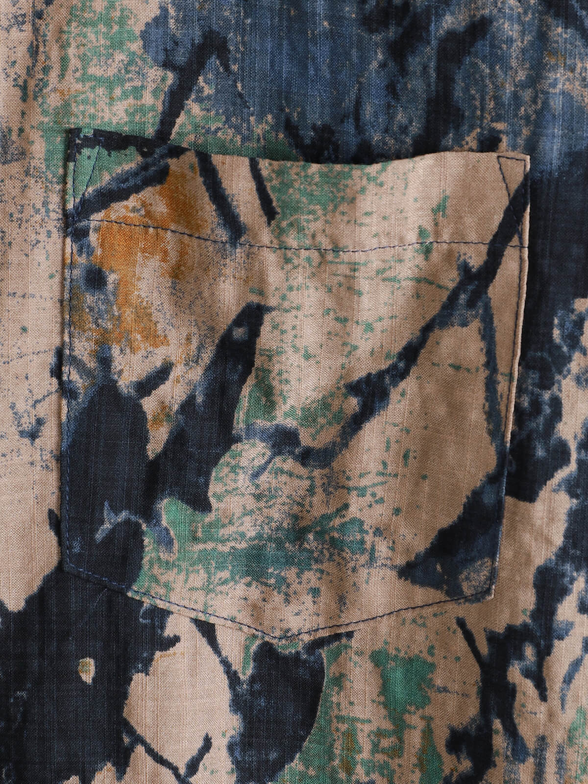 Men's Short-Sleeved Button-Up Shirt, Abstract Pattern, Perfect for Holidays, Summer