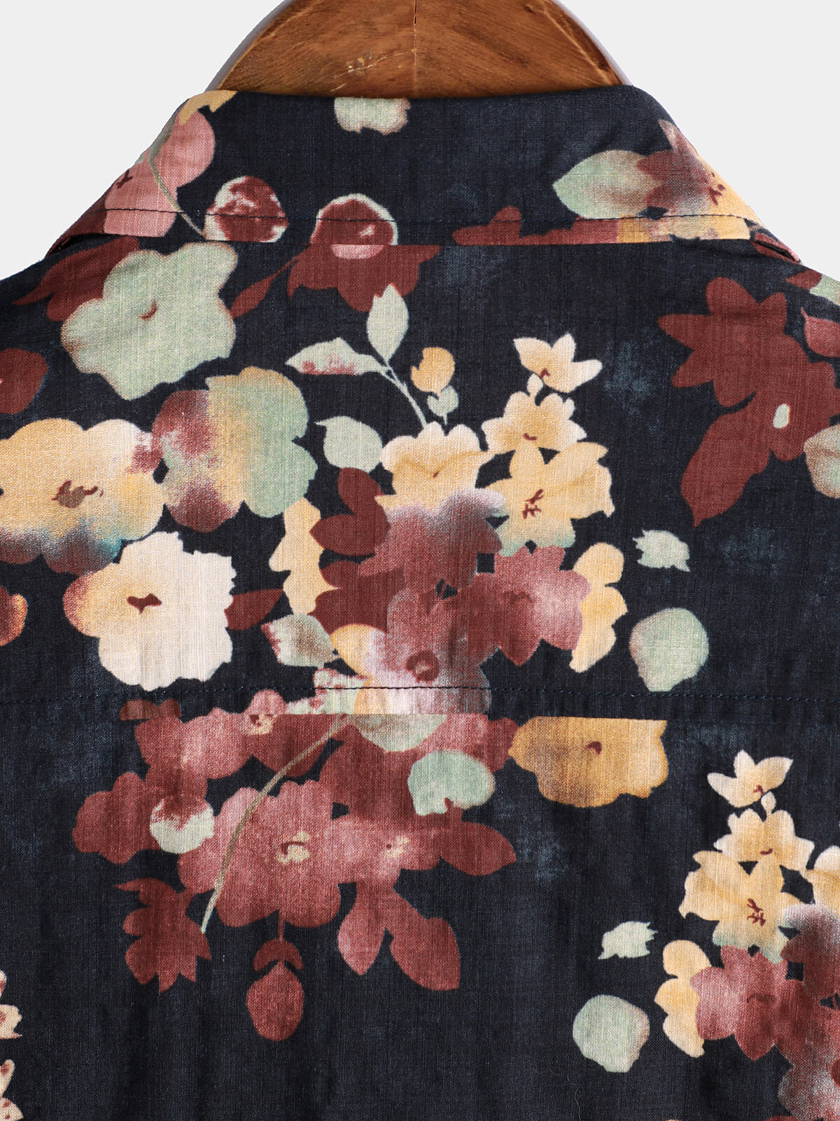 Casual Short-Sleeved Cotton Beach Shirt with Floral Print for Men