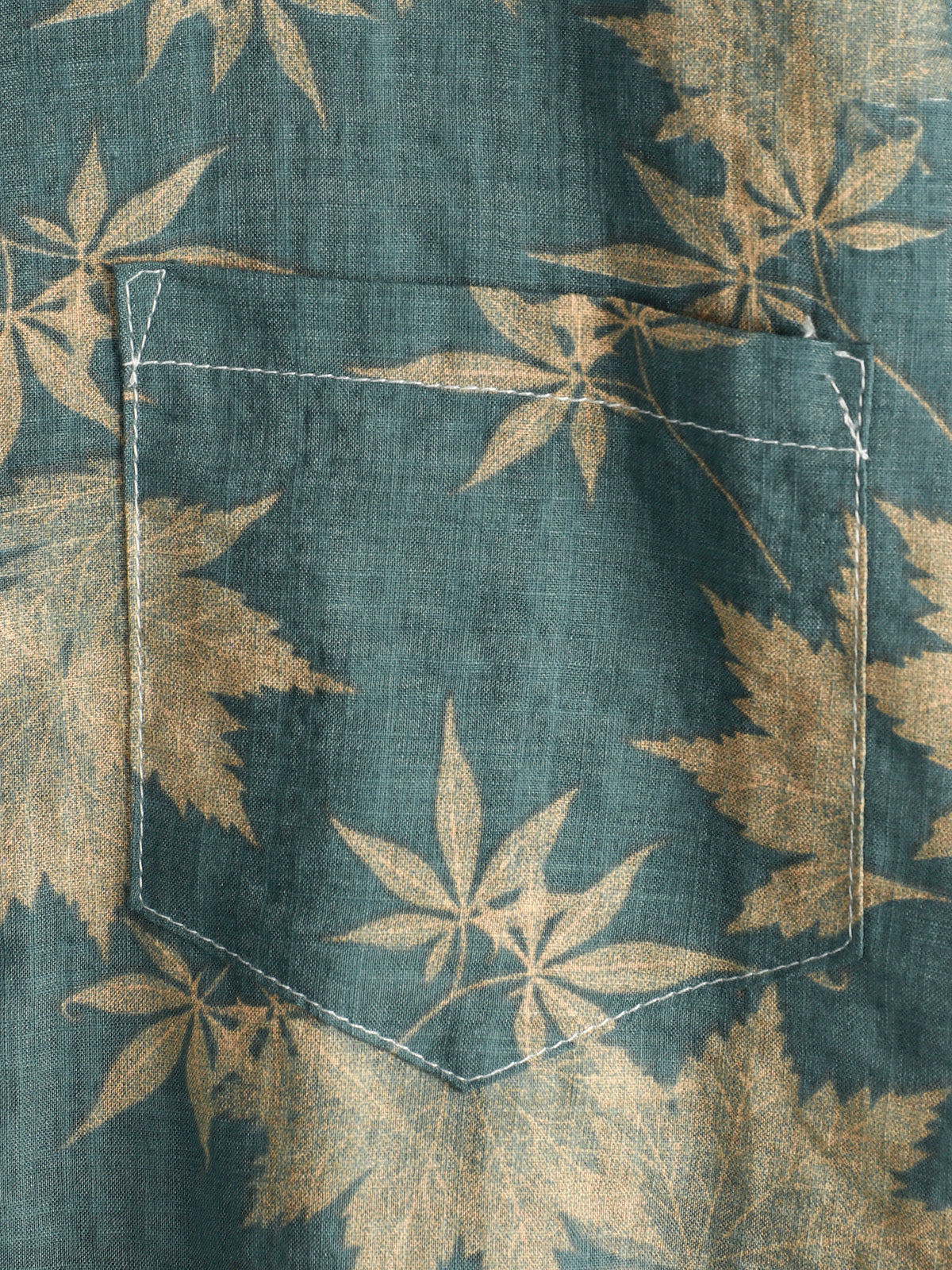 Men's Short Sleeve Summer Shirt with Pocket in Cotton and Maple Leaf