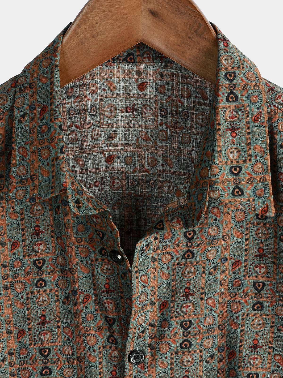 Retro Tribal Bohemian Brown Short-Sleeved Shirt with Vintage Paisley Print for Men from the 70s