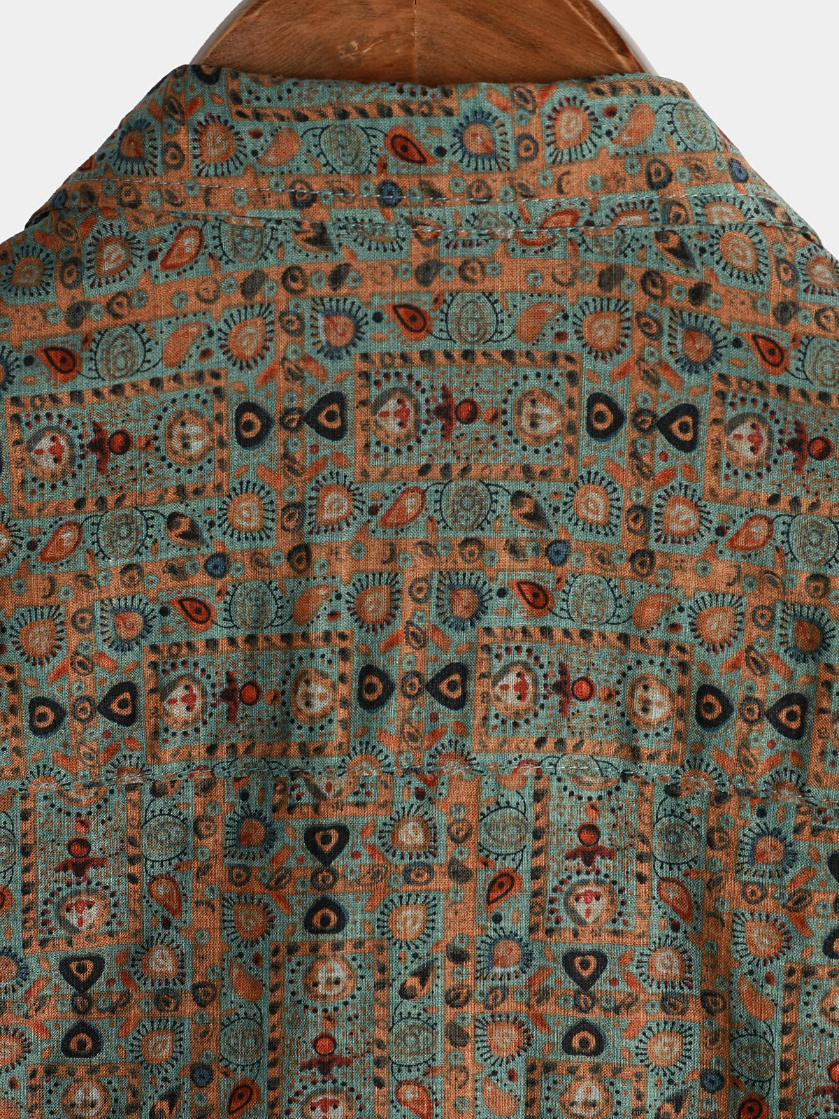 Retro Tribal Bohemian Brown Short-Sleeved Shirt with Vintage Paisley Print for Men from the 70s